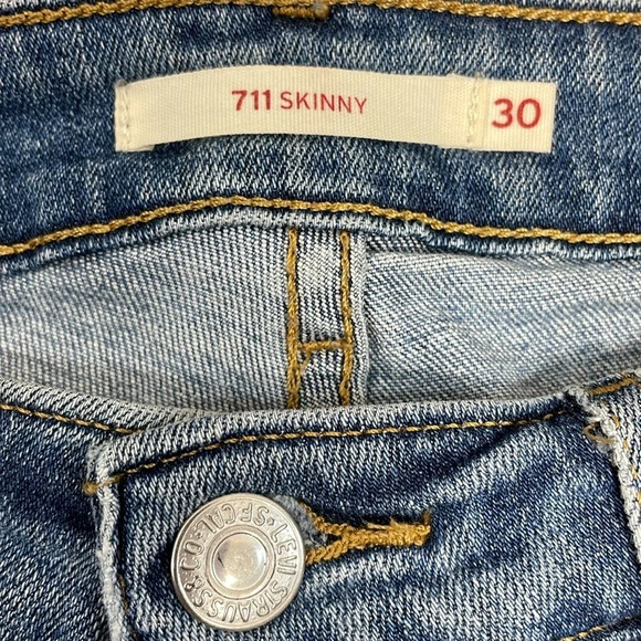 Levi’s 711 Skinny Denim Jeans Distressed Raw Hem W30 - Picture 11 of 15